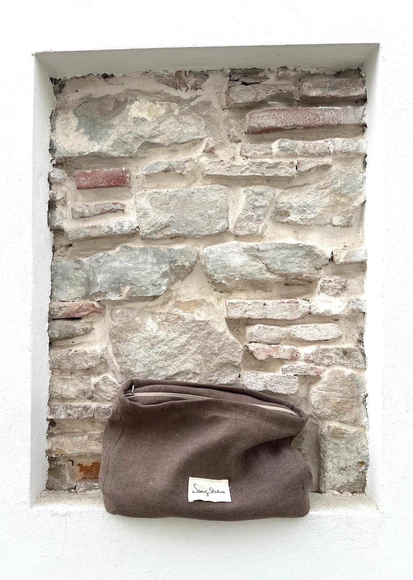 BOLSO DE MANO MOCA